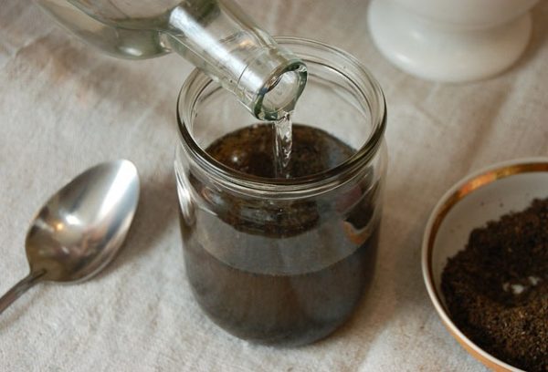 Настоянки на спирту: найкращі рецепти в домашніх умовах   з прополісом, чистотілом, на журавлині, на кедрових горішках, на лимоні, на імбирі, на смородині і не тільки